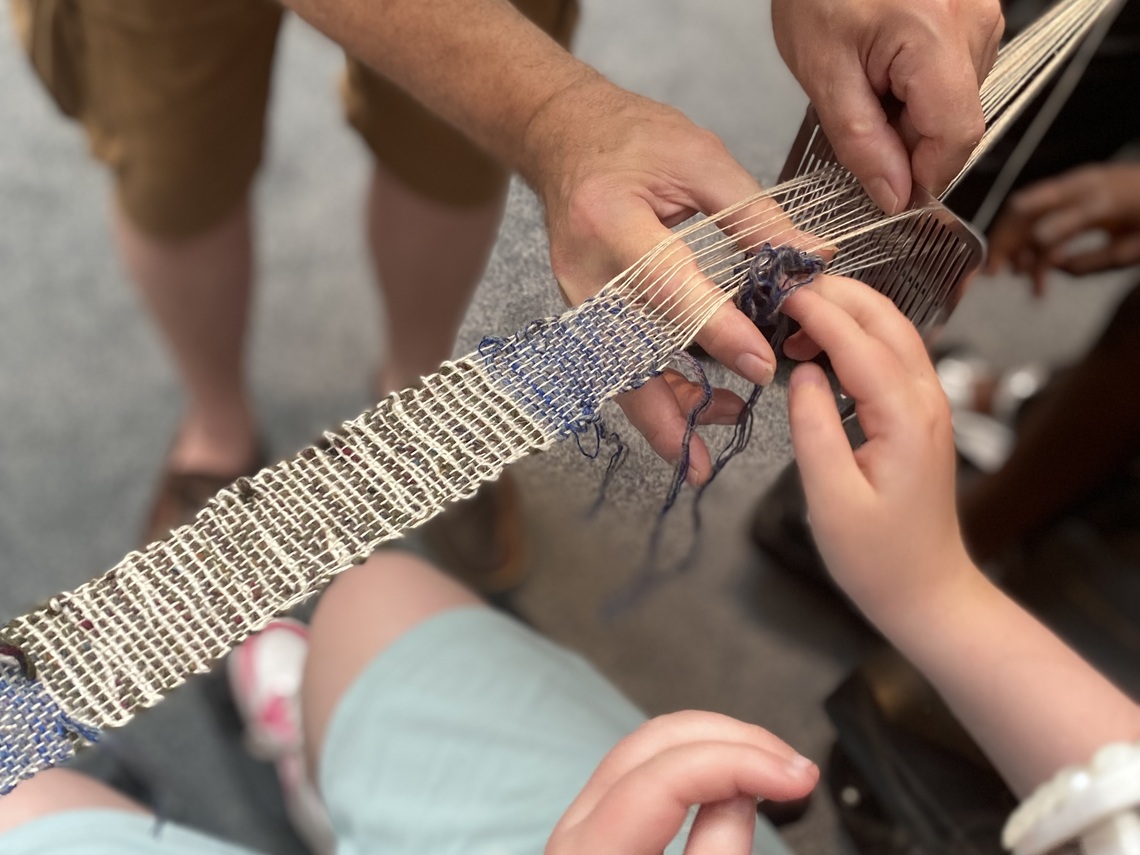 Backstrap weaving with a SEN pupil